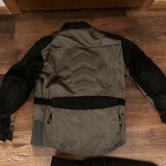 Motorcycle Gear - Picture 3 of 7